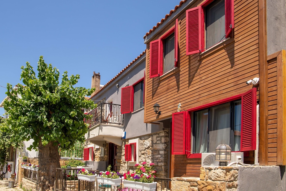 Paparuna Butik Hotel in Gokceada, Turkey