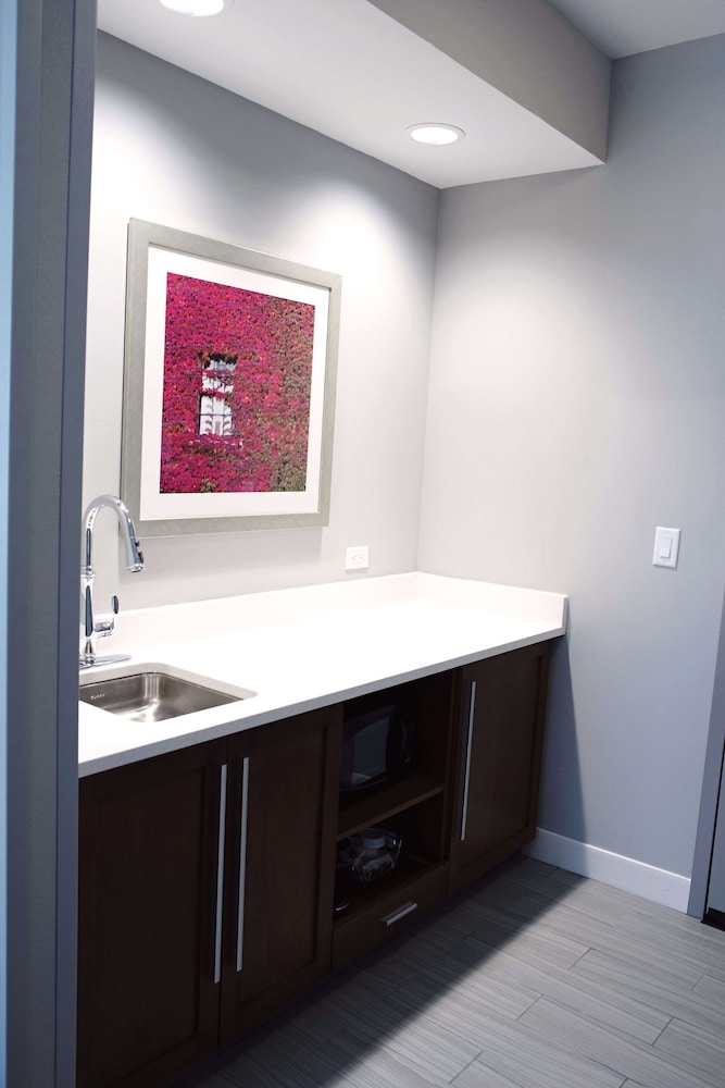 Hampton Inn & Suites Des Moines Urbandale - photo 20