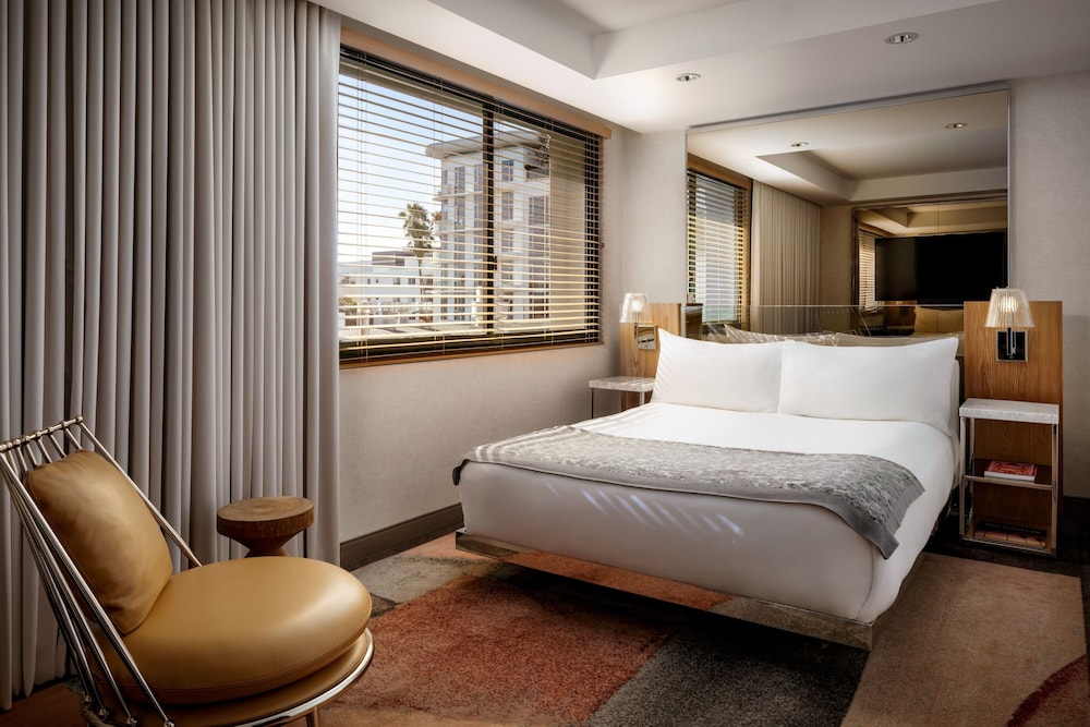 SLS Hotel a Luxury Collection Hotel Beverly Hills - photo 26