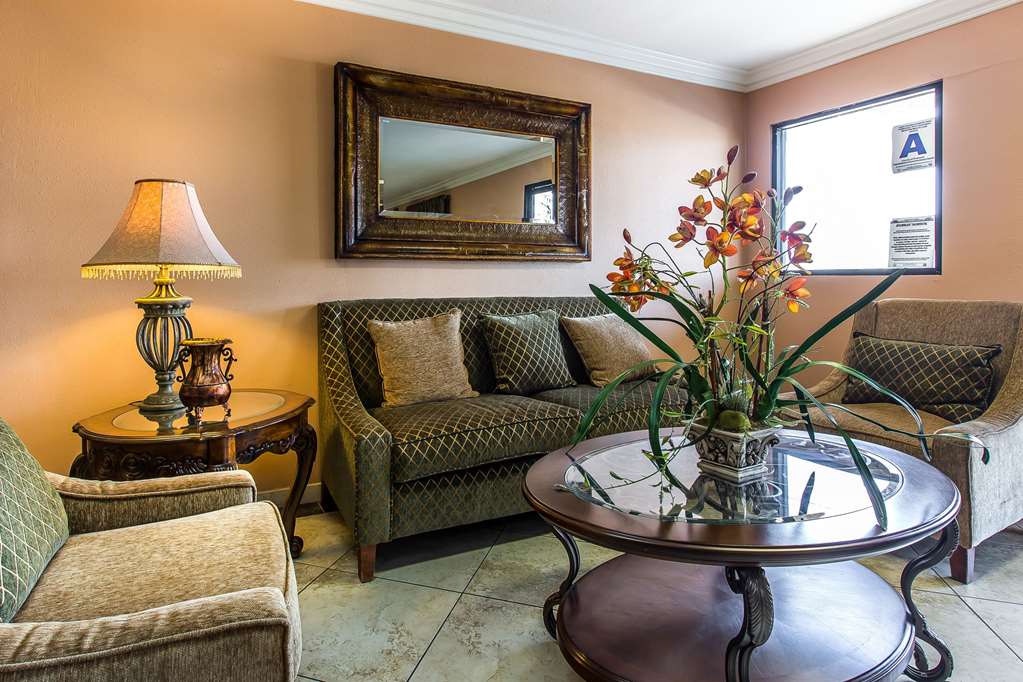 Quality Inn Lake Elsinore I 15 - photo 11