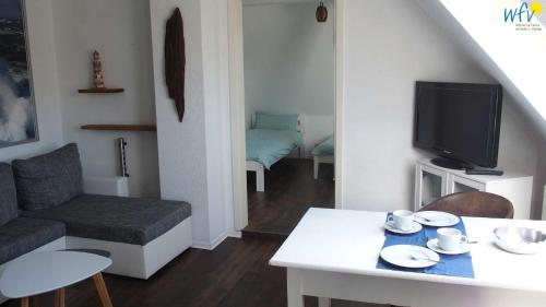 Haus Hindenburgstr 13 Ferienwohnung Lüttje Land — 4-Star Luxury Hotel in Borkum, Germany