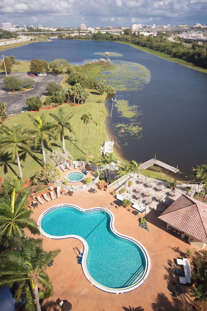Hilton Palm Beach PBI - photo 79