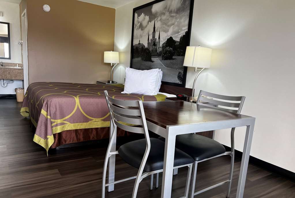 Super 8 by Wyndham Slidell - photo 28