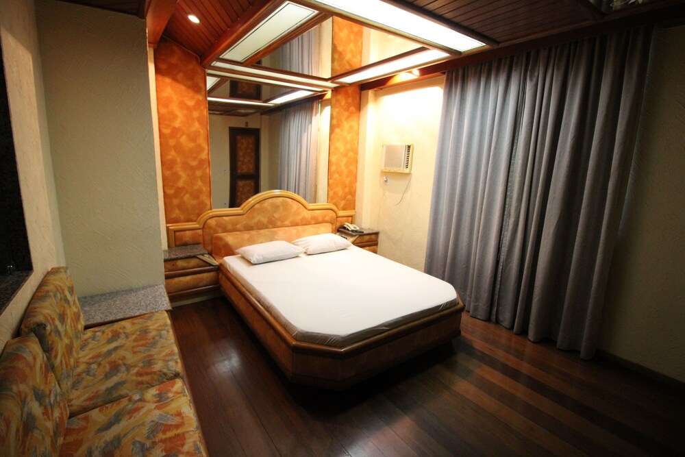 Challon Hotel - last minute hotel in Rio De Janeiro