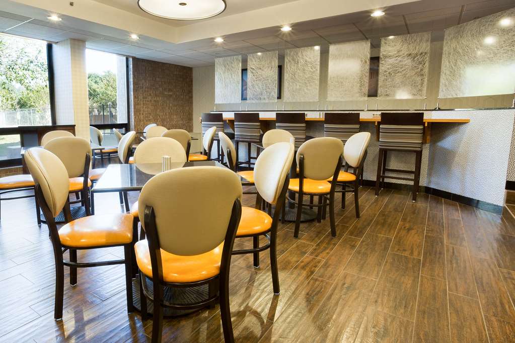 Drury Inn & Suites Austin North - photo 8