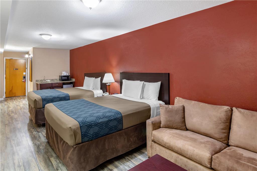 Econo Lodge Inn & Suites Old Saybrook Westbrook - photo 30