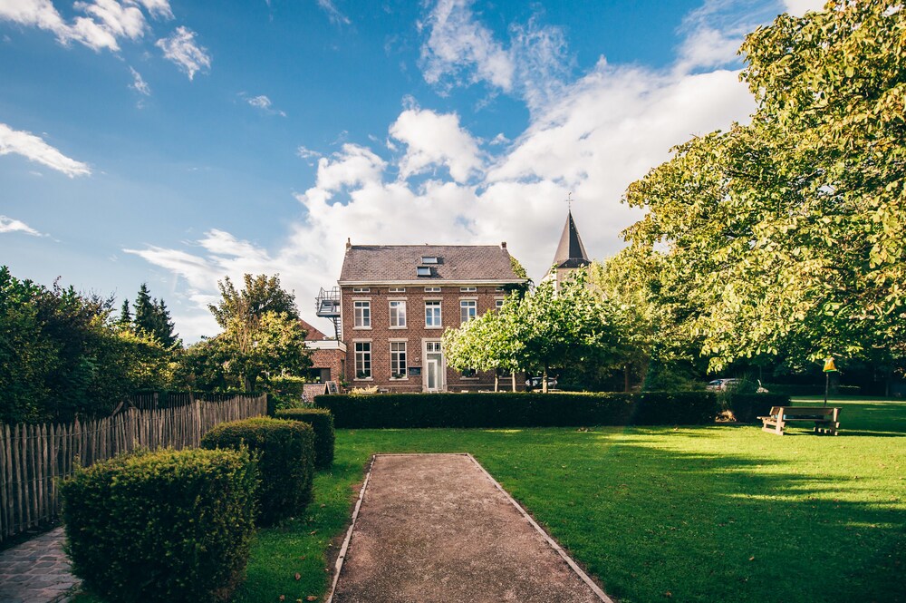 De Pastorie - carbon neutral hotel in Borgloon