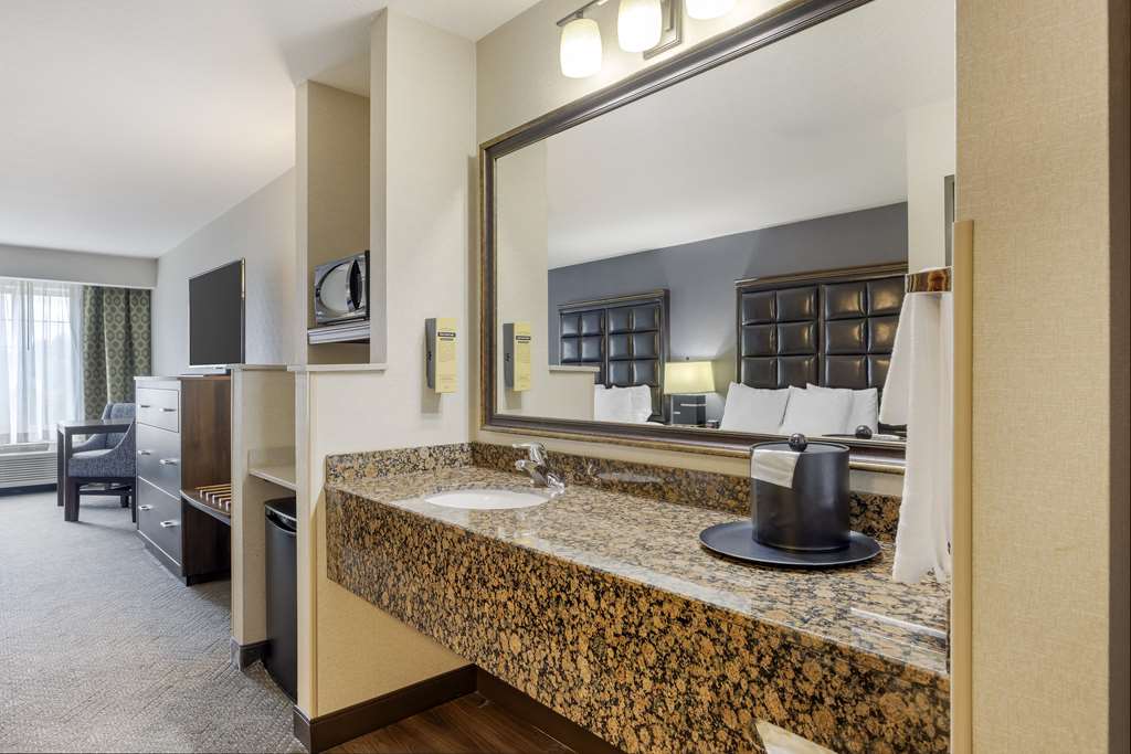 Best Western Plus Northwind Inn & Suites - photo 15