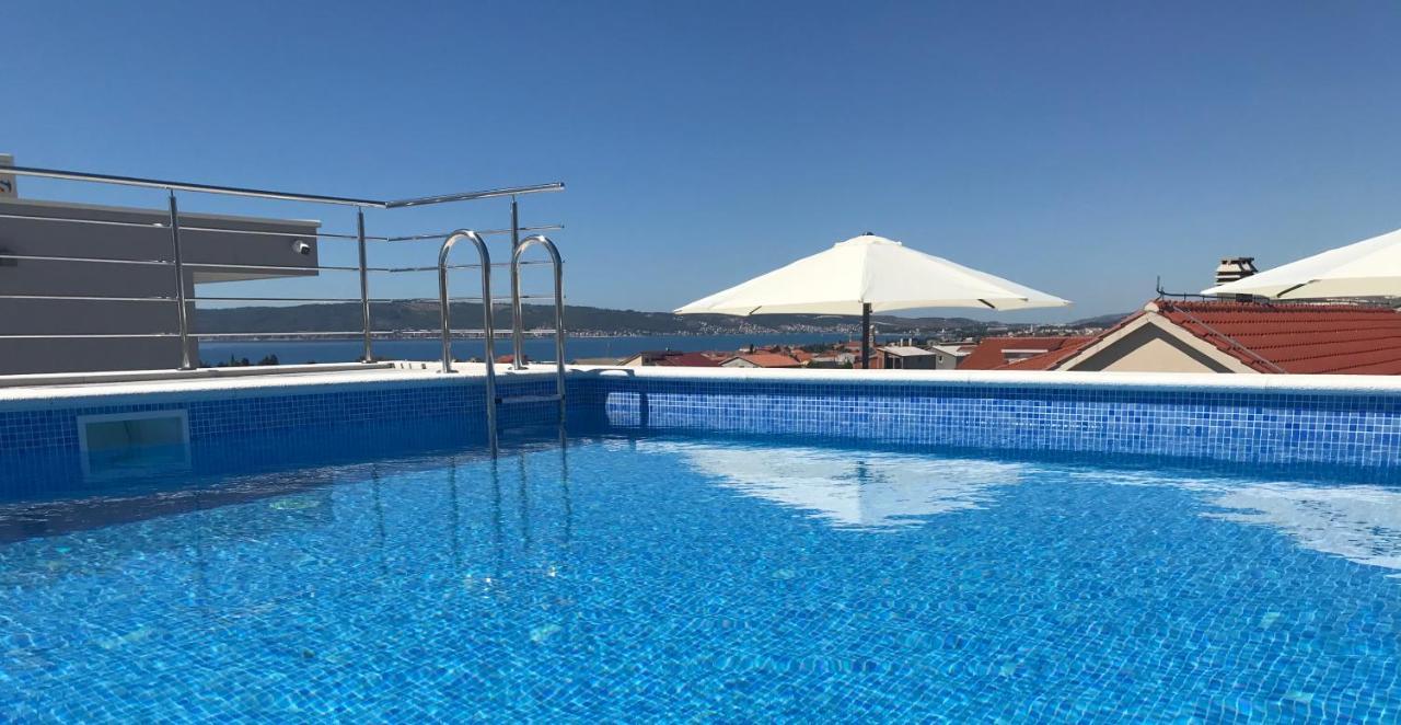 Villa Helios — 4-Star Luxury Hotel in Kastel Stari, Croatia