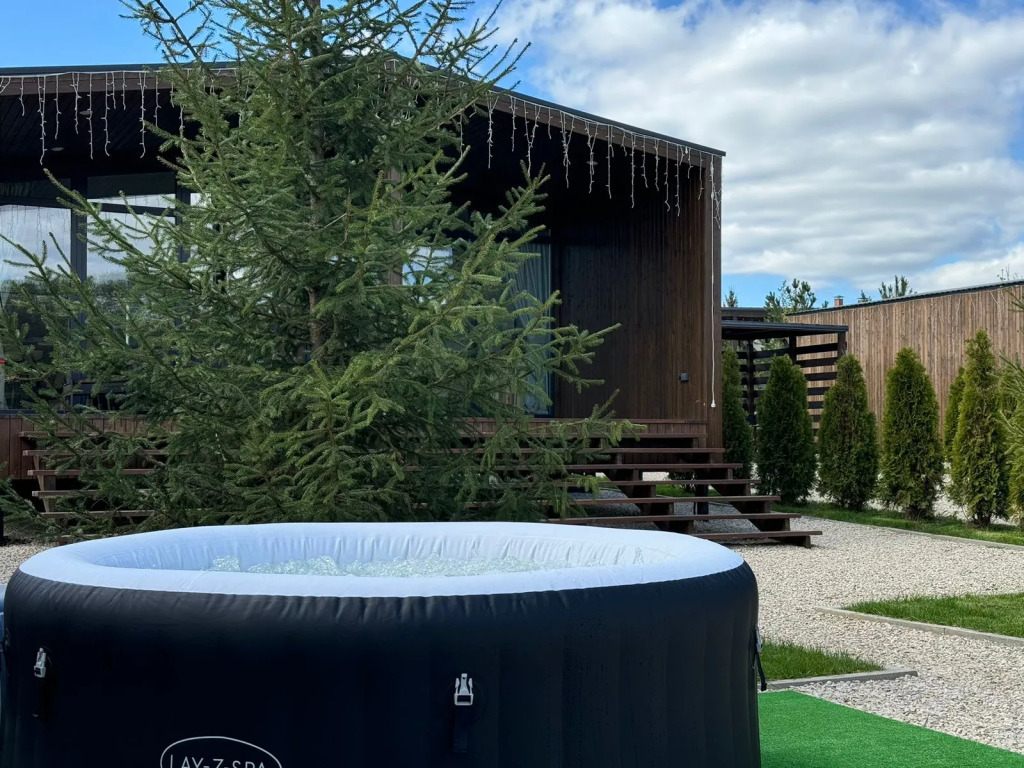 Gryadok Net - carbon neutral hotel in Unknown City