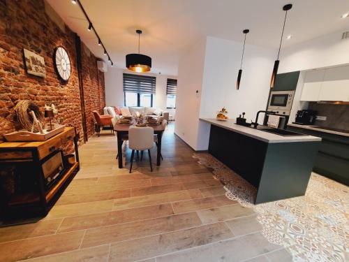 Un gîte sous roche — 4-Star Luxury Hotel in La Roche-En-Ardenne, Belgium