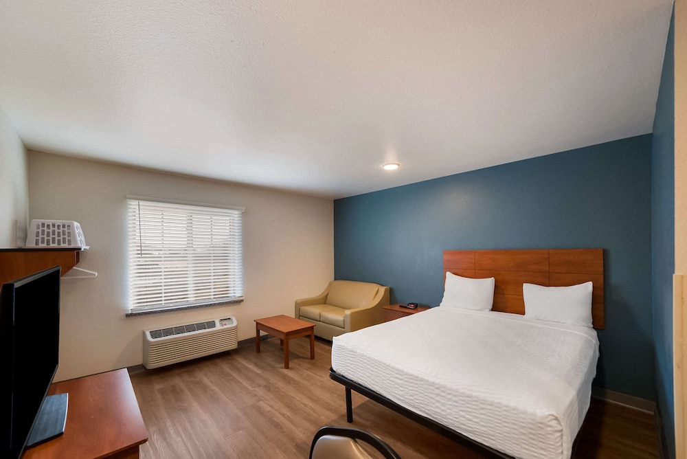 WoodSpring Suites Fort Worth Fossil Creek - photo 17