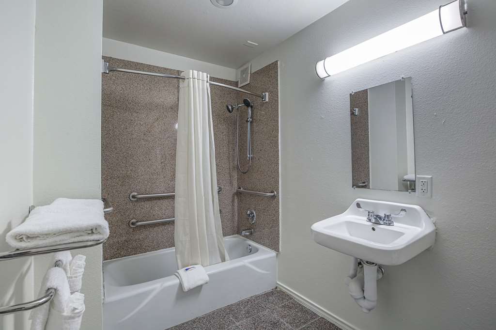 Motel 6 Pasadena TX - photo 26