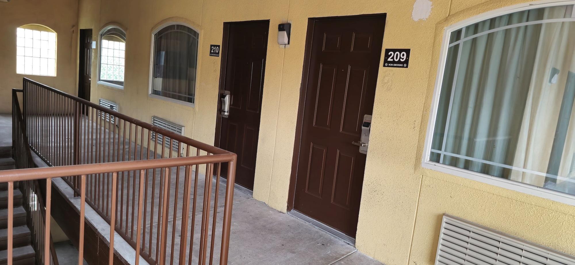 Texas Inn and Suites RGV — hotel in Edinburg