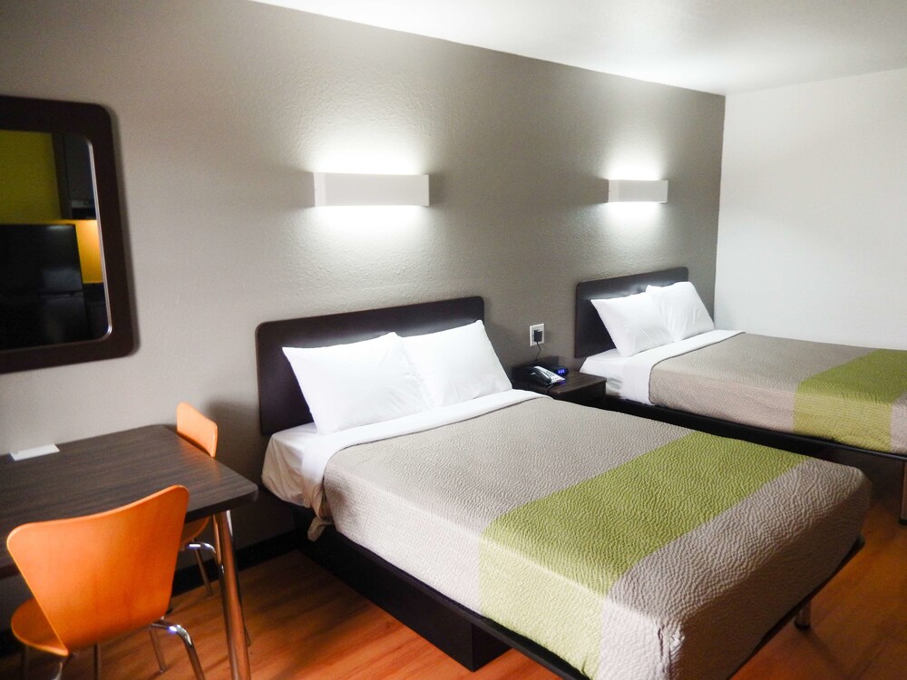 Studio 6 Houston TX Intercontinental Airport South - photo 9