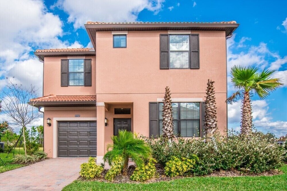 6 Bedroom 5 Bathroom Gated Resort Villa 5476sc in Davenport, United States