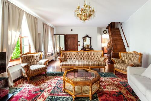 Classic Old Town Apartment next to the Gates of Dawn — 4-Star Luxury Hotel in Vilnius, Lithuania