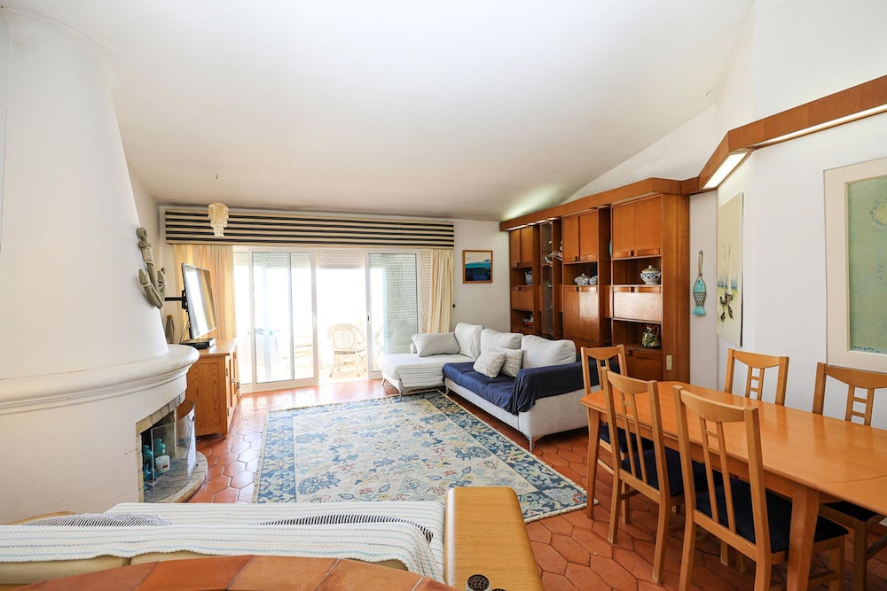 C22 Beco do Poço Beach Townhouse in Praia da Luz — 4-Star Luxury Hotel in Luz, Portugal