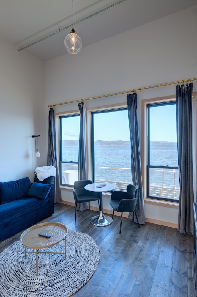 Bowline Hotel - photo 72