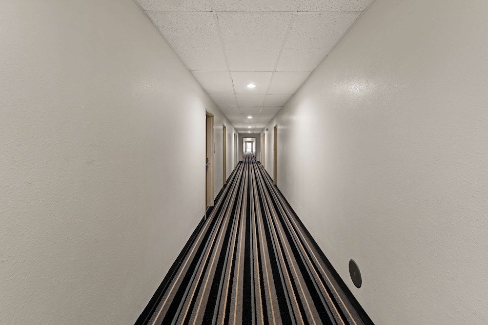 Red Lion Inn & Suites Gretna - photo 20