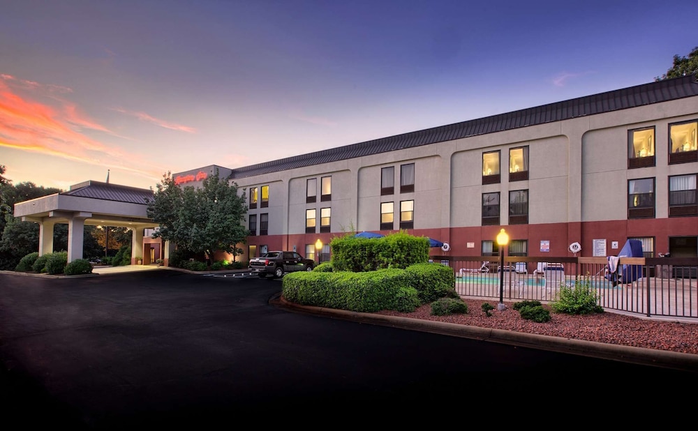 Hampton Inn Raleigh Garner - photo 37