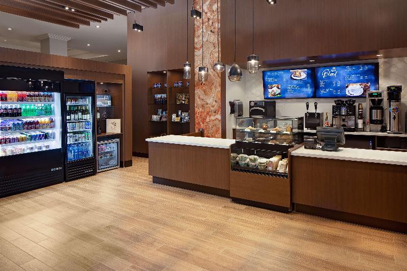 Hotel Zessa Orange County Airport a DoubleTree by Hilton - photo 119