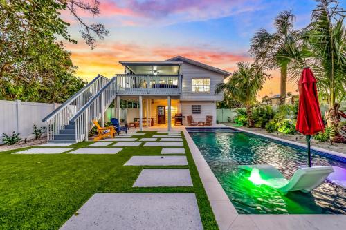 Surf Side in Anna Maria, United States