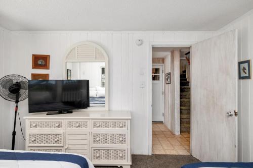Brigantine by Oak Island Accommodations - photo 9