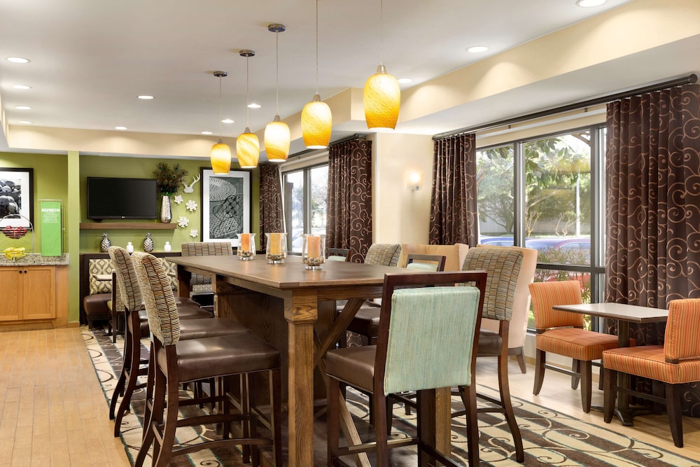 Hampton Inn Houston Willowbrook Mall - photo 20