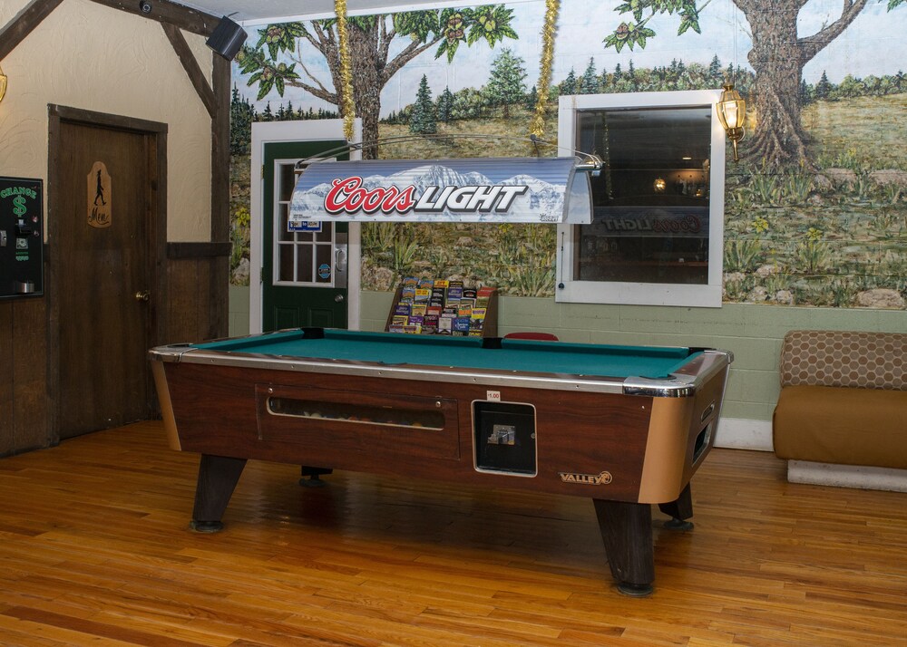 Chestnut Grove Resort - photo 100