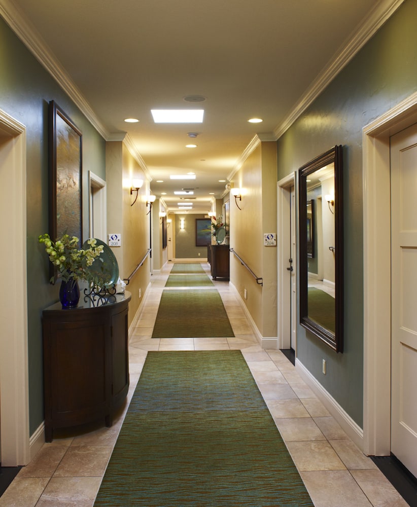 Blue Dolphin Inn - photo 53