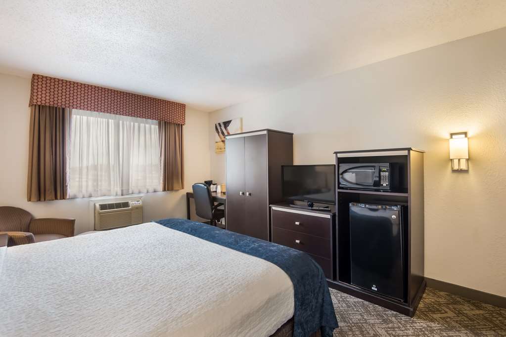 Best Western Mt. Pleasant Inn - photo 26