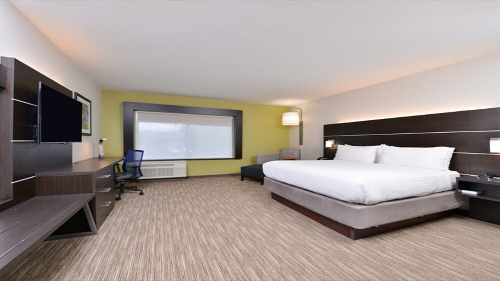 Holiday Inn Express & Suites Parkersburg East by IHG - photo 10