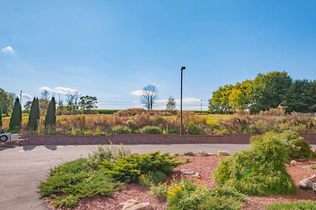 Motel 6 Drums PA - photo 2