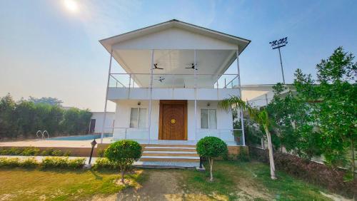 VacationBuddy Elysian Farm with Pool Noida — Noida — photo 2