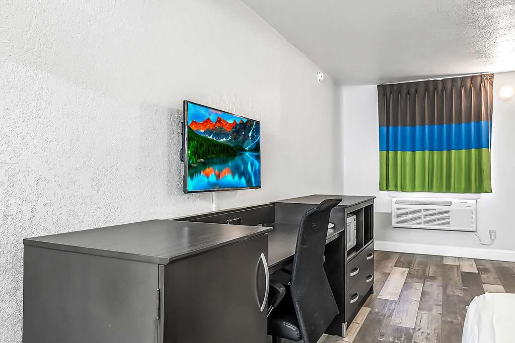 SureStay Hotel by Best Western Oklahoma City West - photo 20