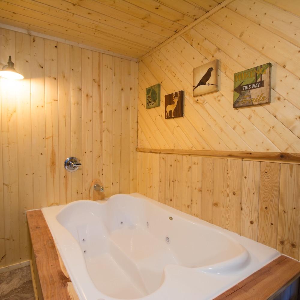 Upper Canyon Inn & Cabins - photo 131
