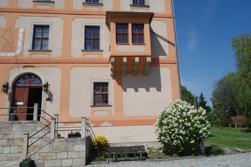 Hotel Garni Schloss Schonberg — hotel in Bad Brambach