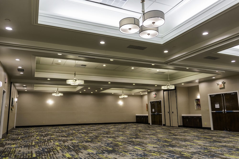 Hampton Inn Kinston - photo 41