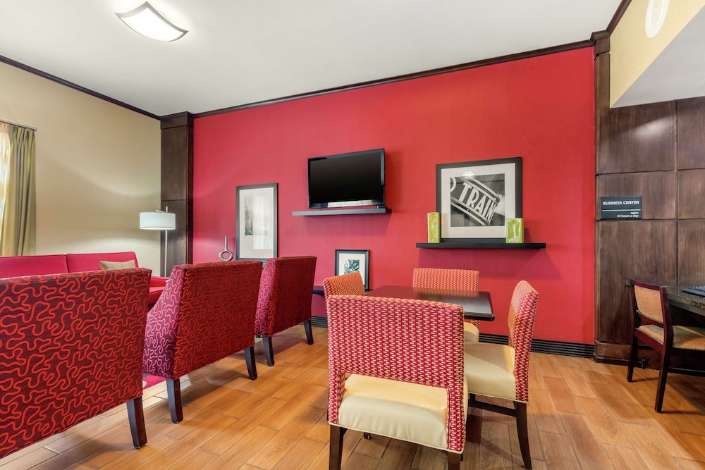 Hampton Inn Brookhaven - photo 13