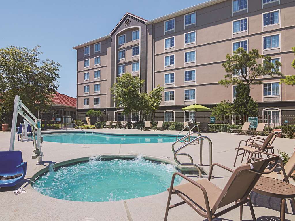 La Quinta Inn & Suites by Wyndham Oklahoma City NW Expwy - photo 14