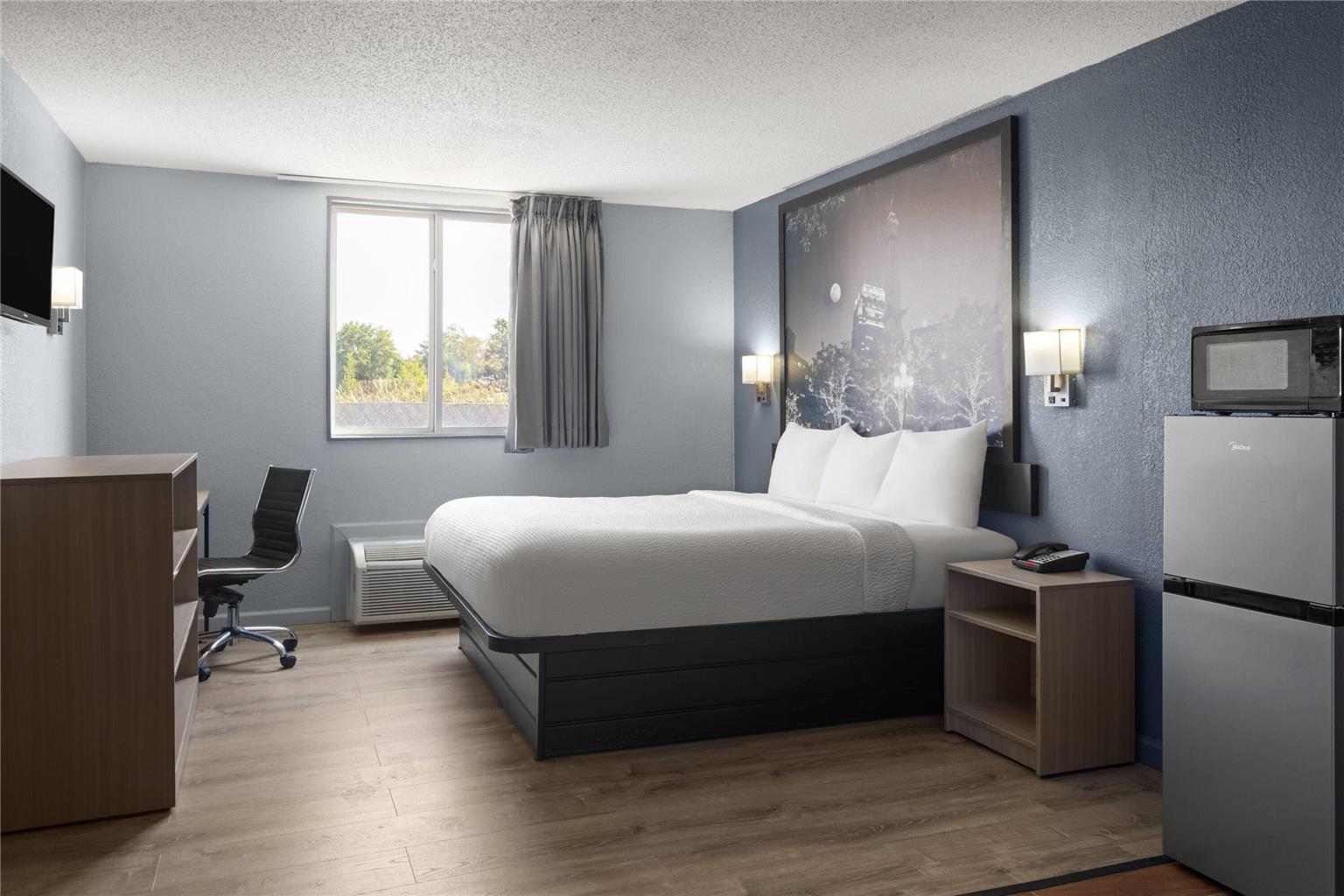 Super 8 by Wyndham Fort Wayne - photo 7