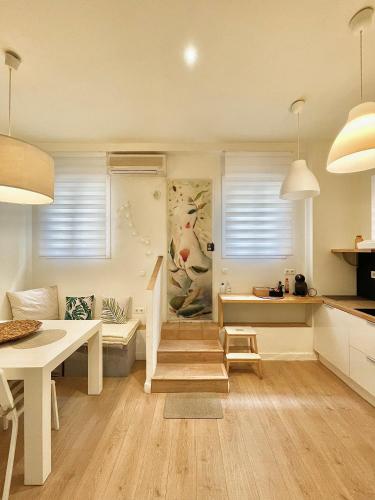 El Apartamento de Trini en la Alameda — 4-Star Luxury Hotel in Sevilla, Spain