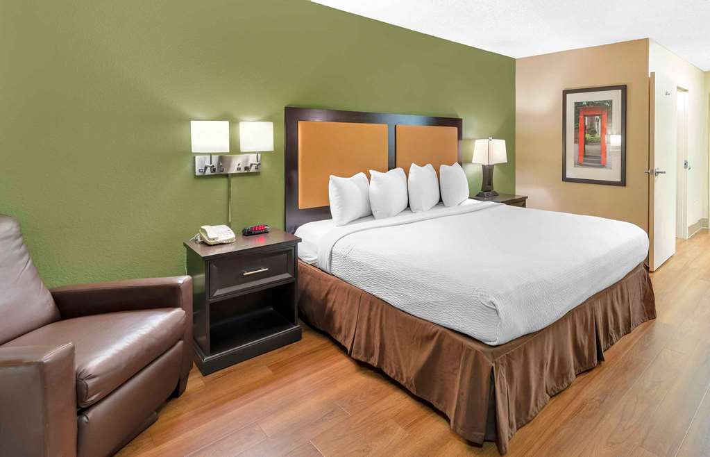 Extended Stay America Suites Los Angeles Chino Valley - photo 16
