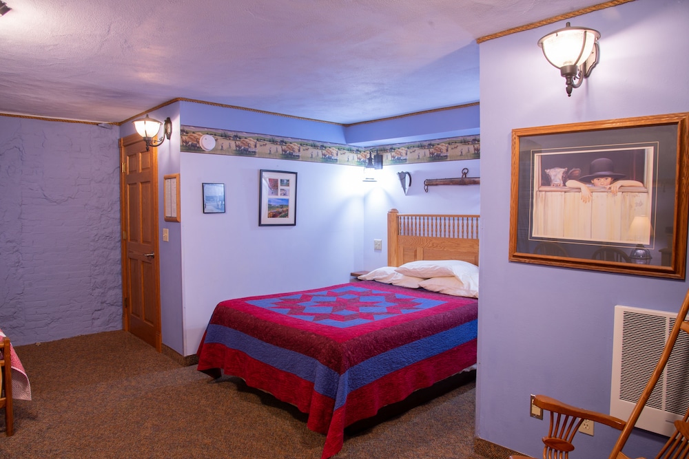 Stone Mill Hotel & Suites - photo 30