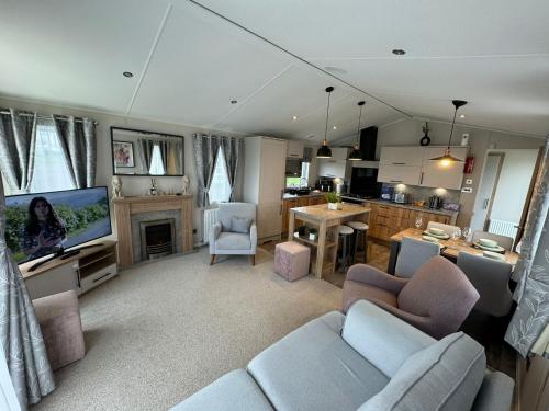 Golden Anchor The Waverley Coastal Caravan Breaks in Chapel Saint Leonards, United Kingdom