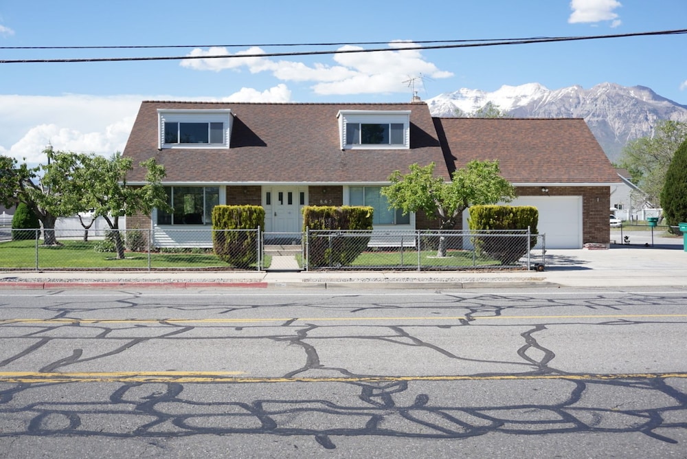 Large Room Near Uvu & Byu - photo 2