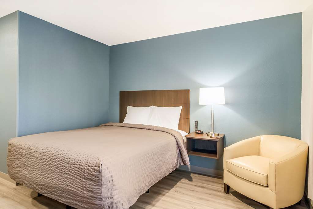WoodSpring Suites Jacksonville Baymeadows - photo 16