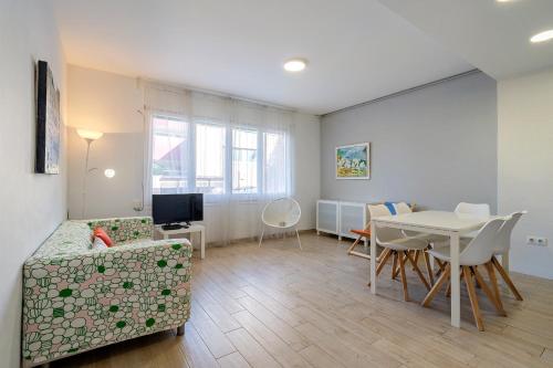 Hauzify I Apartament Diana in Sant Feliu De Guixols, Spain