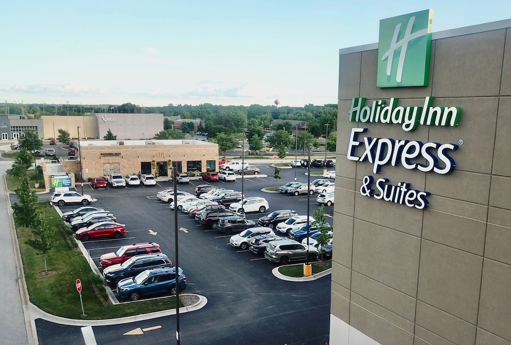 Holiday Inn Express & Suites Yorkville by IHG - photo 30